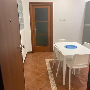 https://vittorosa-house.palermohotels.org